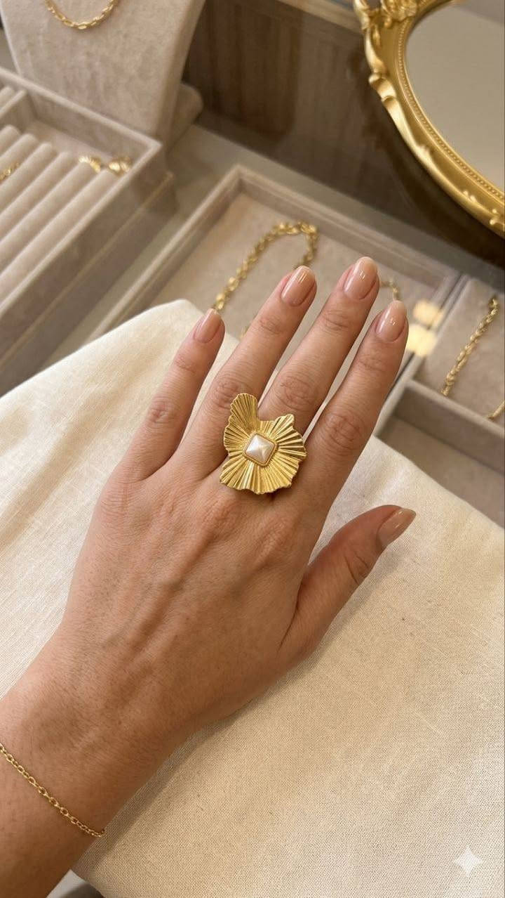 خواتم بينتريست ✨💍
الدرزن 12 قطعة
سعر الدرزن 24 ألف 💰
 التجهيز حسب اختياركم 📦✨
توصيل 5 الاف 
للحجز مراسله الصفحه او واتساب 
*********** 
***********
