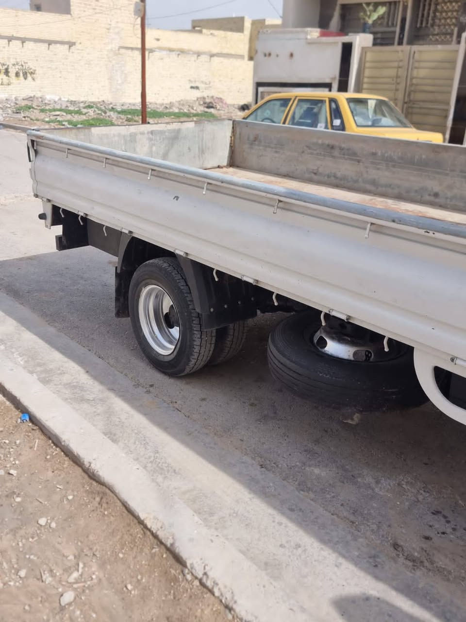 سلام عليكم كيا فحل مسكر سبلاين محرك وكير واكسل شاصي كفاله قمارة مكفولة من صبغ بيها بارد قليل كلش تحويرة ١٤ تخم تاير لاسا تركي  رقم بغداد تحويل مباشر  موديل 2008مكاني بغداد الشعب سعره 120 بيها مجال   ملاحظة سيارة بل سنوية براد  ***********
