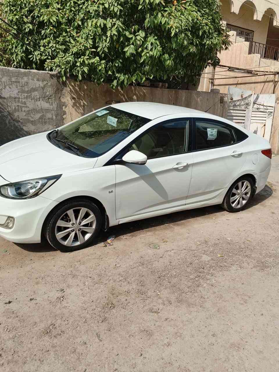 سلام عليكم للبيع
اكسنت موديل 13 استلام شركه ماشيه 93 مكينه 1600 السياره دبل قطره 
مكفوله السياره عدا شخطين بس صغار 
اكو مقطع فيديو بالصور موضح كلشي شوفه الفديو قبل لتتصل 
للاستفسار اتصال ***********
السعر 110
مكاني بغداد حي الخضراء
