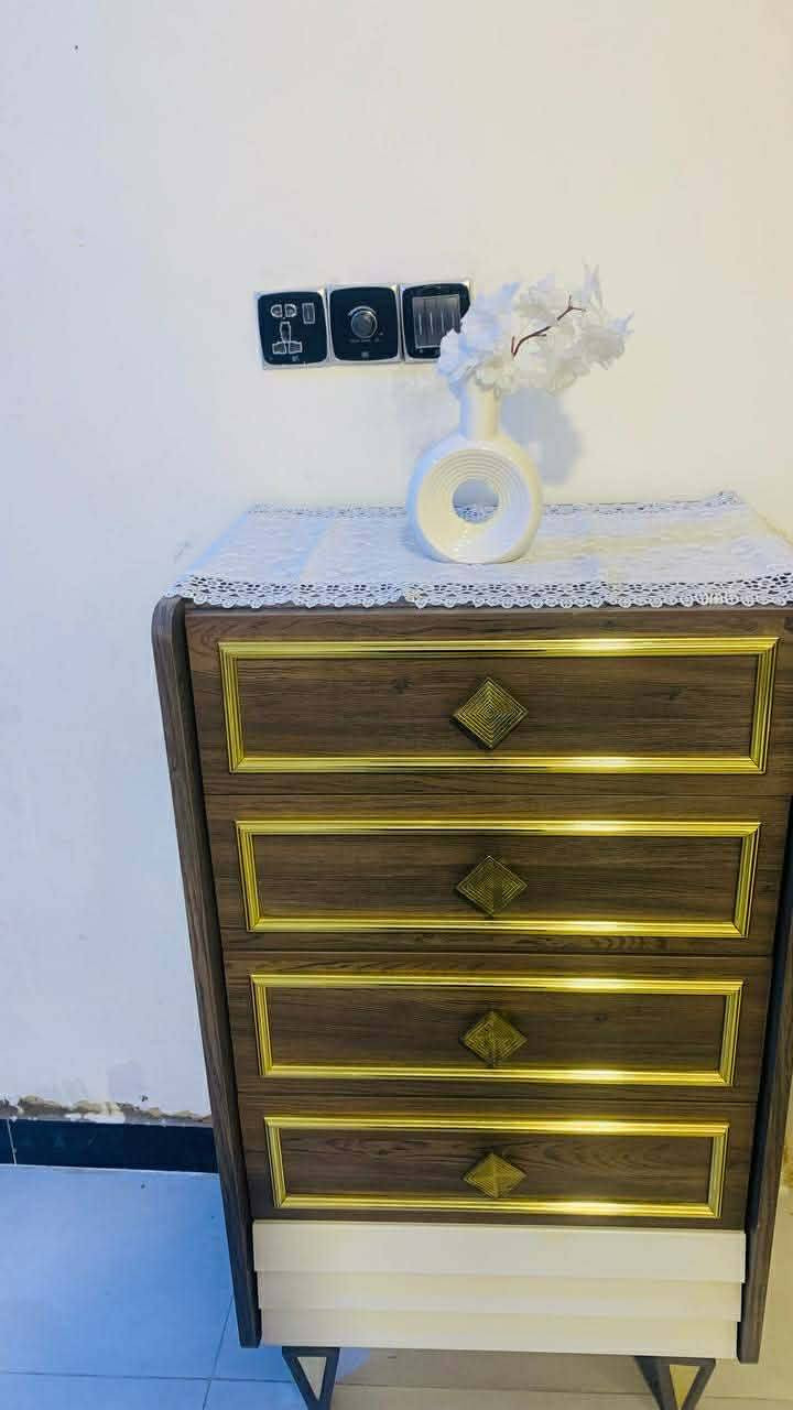 غرفه تركي للبيع 8 قطع 
سعر 750 
عنوان / بغداد الشعب


**إذا كنت صاحب هذا الإعلان وتريد حذفه لأي سبب، رجاءا أرسل رسالة إلى الدعم الفني**