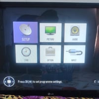 LG كوري • ٤٢ بوصة • صوت متقطع