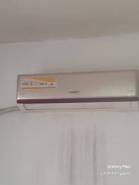 عندي سبلت توسوت طن ونص وجبه قديمه نضيف للبيع السعر ٣٥٠ الف للأتصال 077...