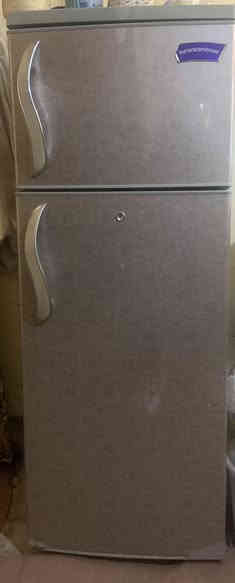 السلام عليكم 
ثلاجة للبيع شغالة 
مكاني سامراء 
للأستفسار الأتصال
***********
