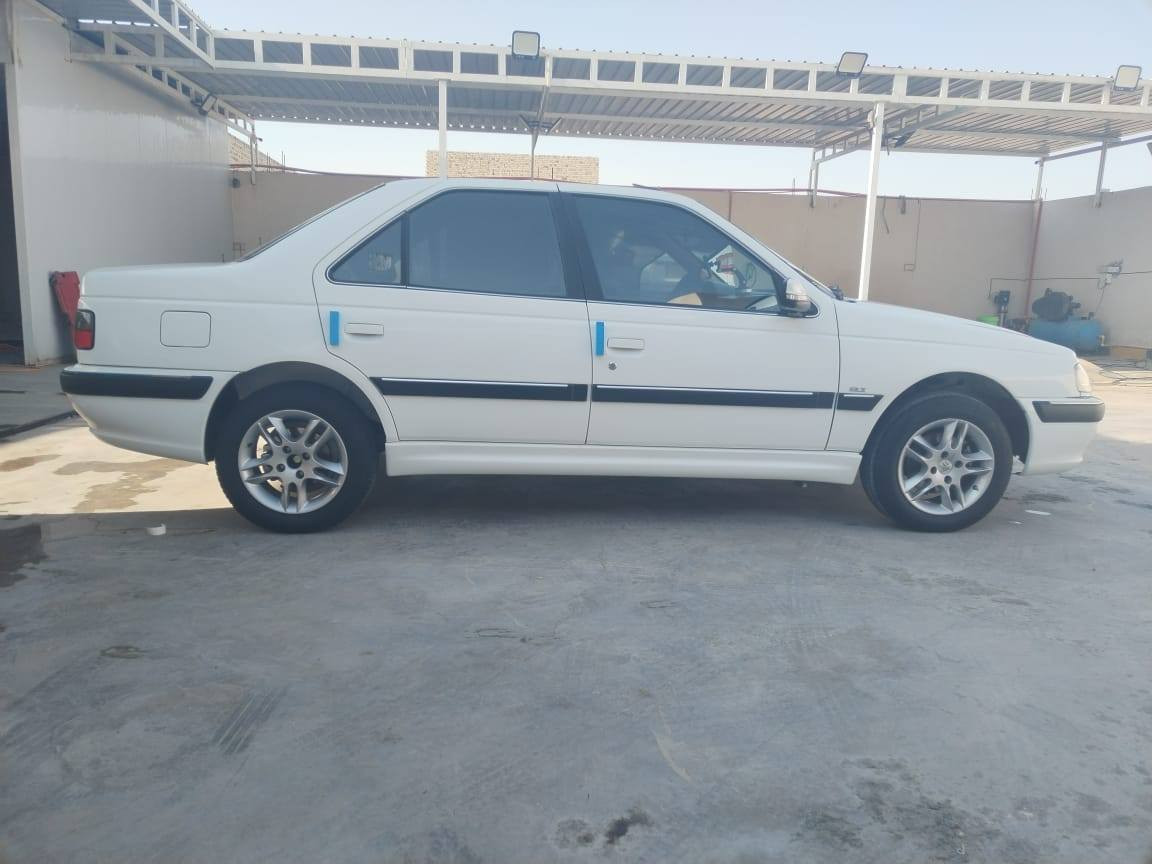 السلام عليكم
بيجو موديل 24 سياره حره رقم بغداد بأسمي 
مكفوله كفاله عامه مدوشمه أرضيه 
ماشيه52الف
مكانها: ميسان
للاستفسار:***********
