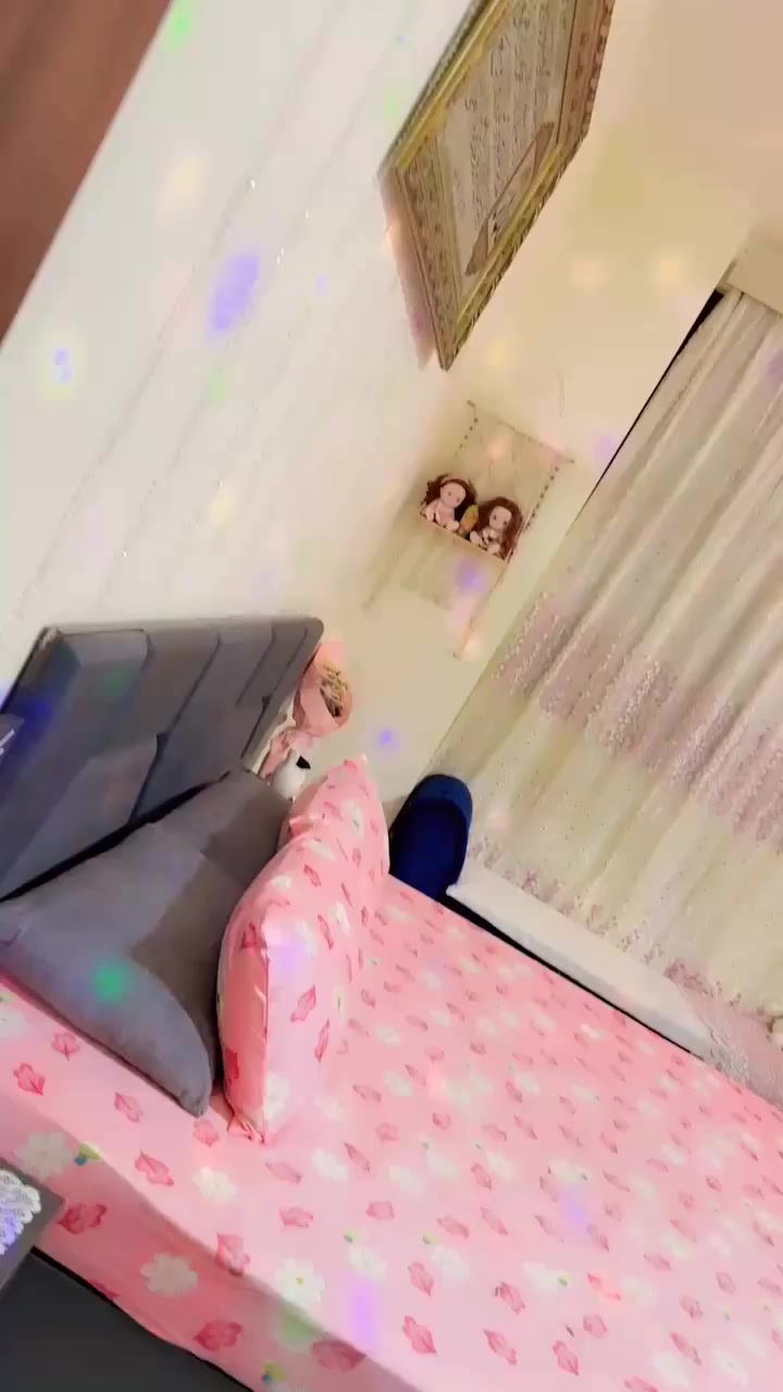 غرفه نوم
جربايه نفرين
كومدي عدد ٢ 
كنتور 
ميز تواليت بداخل كنتور
وملحق كنتور يرهم حرف L مقوس ويرهم عدل
ومن عندي مرايه عاموديه 
فقط هذني رايديها ٥٠٠ ضررها لوحيد يدات كنتور مكسور كم وحده 
باقي نضيف


**إذا كنت صاحب هذا الإعلان وتريد حذفه لأي سبب، رجاءا أرسل رسالة إلى الدعم الفني**