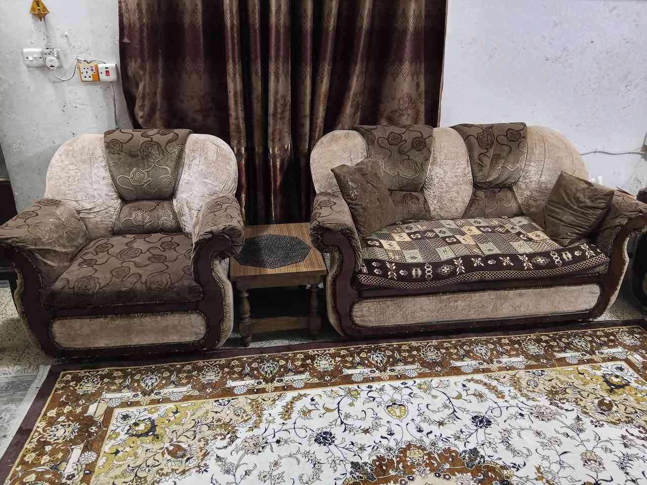 سلام عليكم غراض للبيع
مكيف جنرال 
معرض صاج خشب 
تخم 10 مقاعد 
كاونتر خشب 
جربايه 
العنوان بغداد حي الخضراء 
***********
