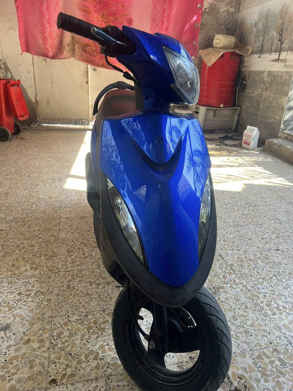 ماكس عدله للبيع دراجه حاويه كفاله عامه مكينه  دراجه شلعه ومعدل شرط دراجه  فولل خير من الله السعر850 وبيها مجال قليل 
دراجه نقصها بس فج مال بريك كدامي فقط فقط 📍📍
العنوان القرنه حي الجمعه 
***********ابوهاشم ✨
