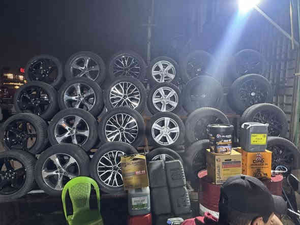 سلام عليكم شباب بخدمه طيبين بيع وشراء مراوس ويل كبات لحيم تعديل صبغ جميع الوياله حديد ويل كب حسب الحجم خدمات كامله فتح شد بلنص مجاني مكان بغداد الشعب مقابيل محكمه الشعب  خدمات محمد البهادلي  
جمعه فتح نشالله (متواجدين 24ساعه  )
***********@إشارة
