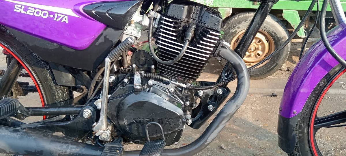 السلام وعليكم سونك مديل 25 كفاله عامه
750 وبيهه مجال متواجد وتساب + ماسنجر ***********
