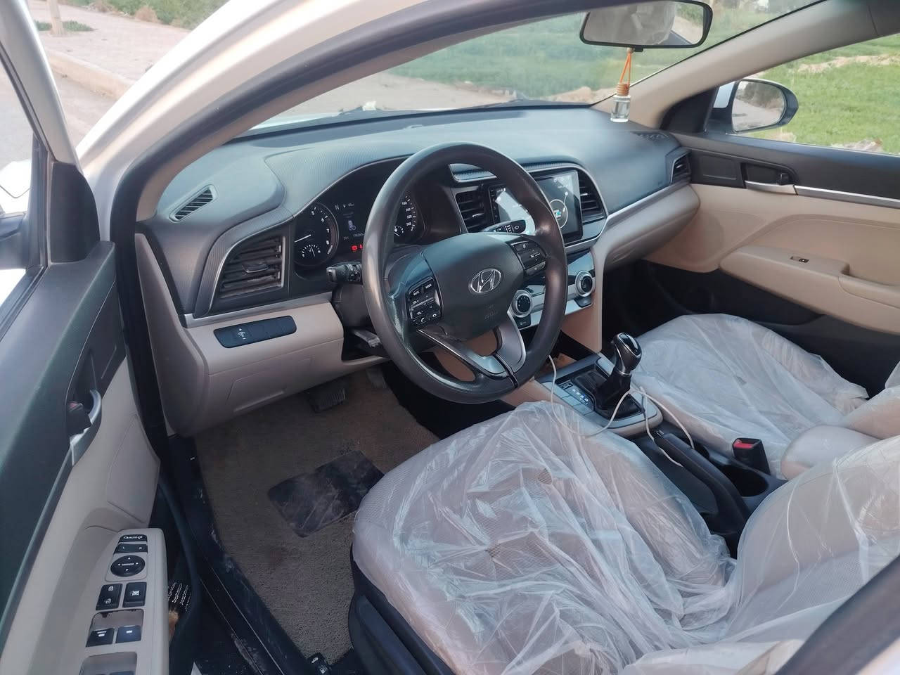 السلام عليكم السعر 158
***********  مكاني بل نجف شارع كربلاء 
النترا ١٩ خليجي فول مواصفات مكاني النجف
رقم أربيل مالكها طويريج  بيها ربع بنيد صبغ والدوسه
وبارد بل جاملغ الخلفي
