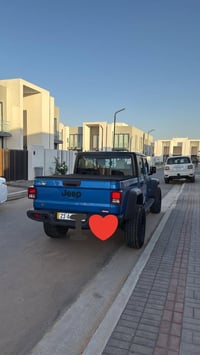 للبيع فقط جيب رنكلر كلاديتور فئة سبورت بلاص  موديل ٢٠٢١  وكالة هارلم م...