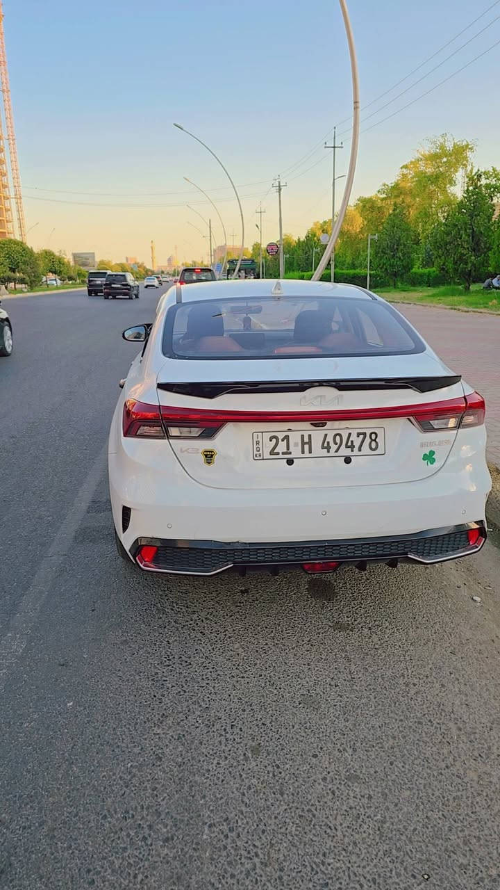 كي3
موديل2025 سياره فول موصفات واحد على واحد مدوشمه وغلاف كشنات حته الصندوك مدوشم  صارف عليه هواي لايت زينون السياره رقم سليمانيه تريد تحويل تريد وكاله اني حاضر 
بيه فقط 4اصابع وسياره مال بيت كلش نضيفه 
عنوان السياره اربيل 
اتصال او وتساب ***********
