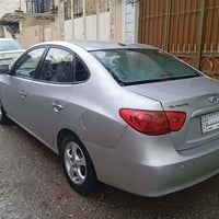 افانتي • داخل جلد • كاميرا وشاشة