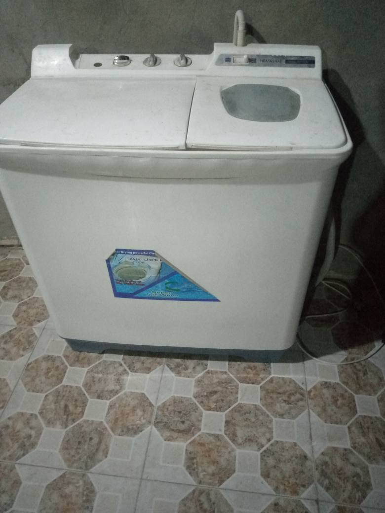 غساله هيتاشي شرط حيل جديده يرهم مراوس بأي حاجه والعنده هم نشتري عاطل شغال *********** كركوك, العراق
