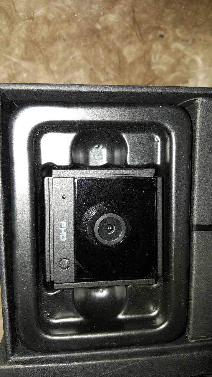 داش كام وترهم كامرة مراقبه وترهم كل شي تصوير قوي وغراضها كامله مع القاعدة السعر مع التوصيل ٣٠ الف *********** رقم التواصل واتساب
