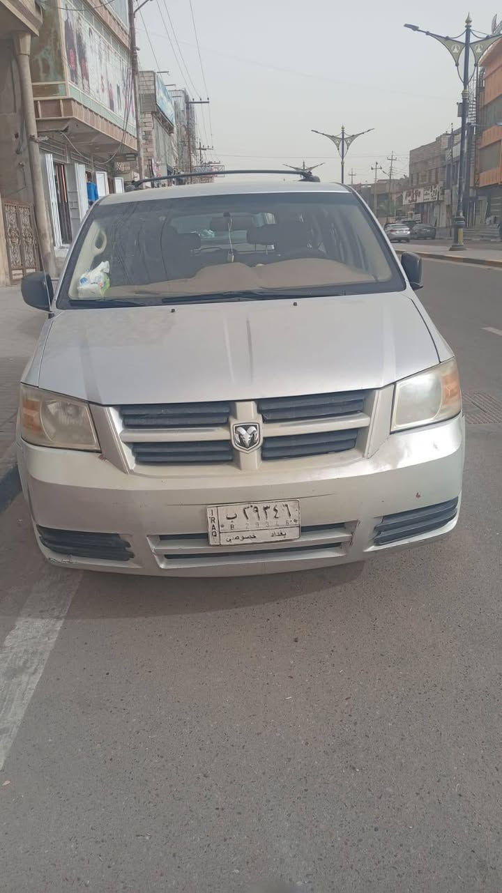السلام عليكم دوج كرفان للبيع 2010 مابيها بس جملق مبدل من أمريكه سياره كفاله عمه والحداديه تعبانه كهربائية تبربد جاهزه من كلشي  و ريد مراوس بهبهان تسعيني او الفيني  السياره بأسمي تحويل ثاني يوم
العنوان / البصرة ـ القبلة 
الهاتف : ***********
