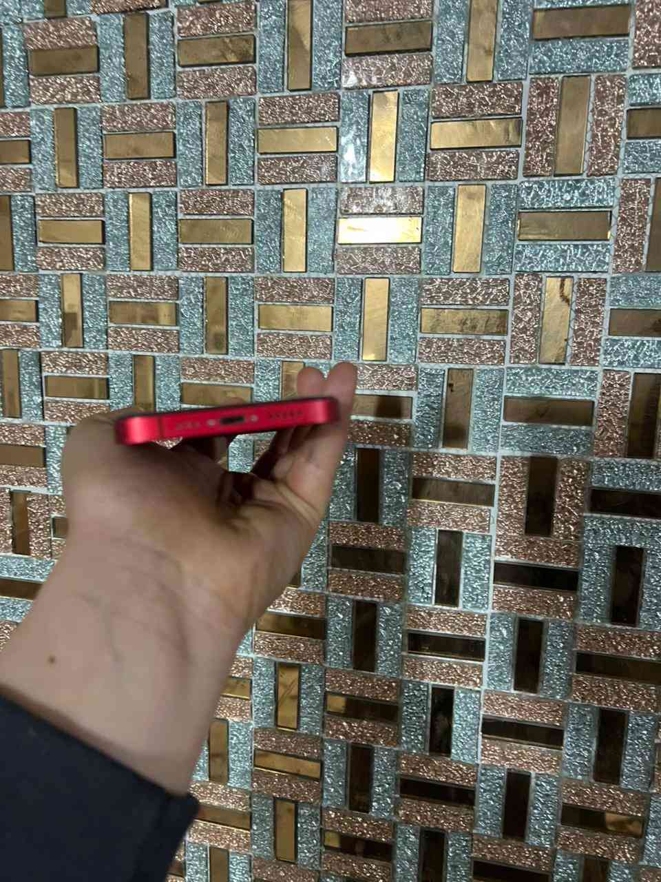 ١٣عادي
مبدل شاشة مفول لمس والوان بتصوير موضح
مبدل بطارية اصلية إذا يصرف يرجع
ومبدل ظهر اصلي مو تلزيك
فيس ايدي واكف
ذاكرة ١٢٨
فقط جهاز بدون ملحقات
مكاني بغداد الدورة
رقمي ***********
سعرة ٢٦٥ الف بسعر ١١ عادي و ١١ برو
