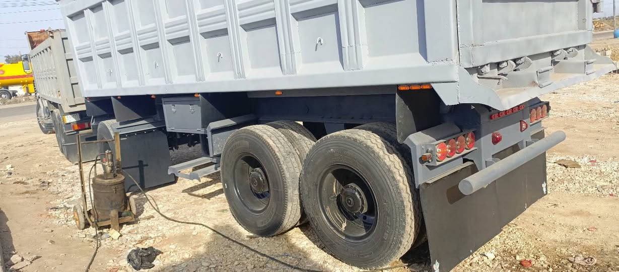 السلام عليكم مقطوره علم للبيع الدناكير 2مان جيئف سوبر واحد 16 شاصي مكفول 18تايرات اخو الجديد *********** بي اوتساب
