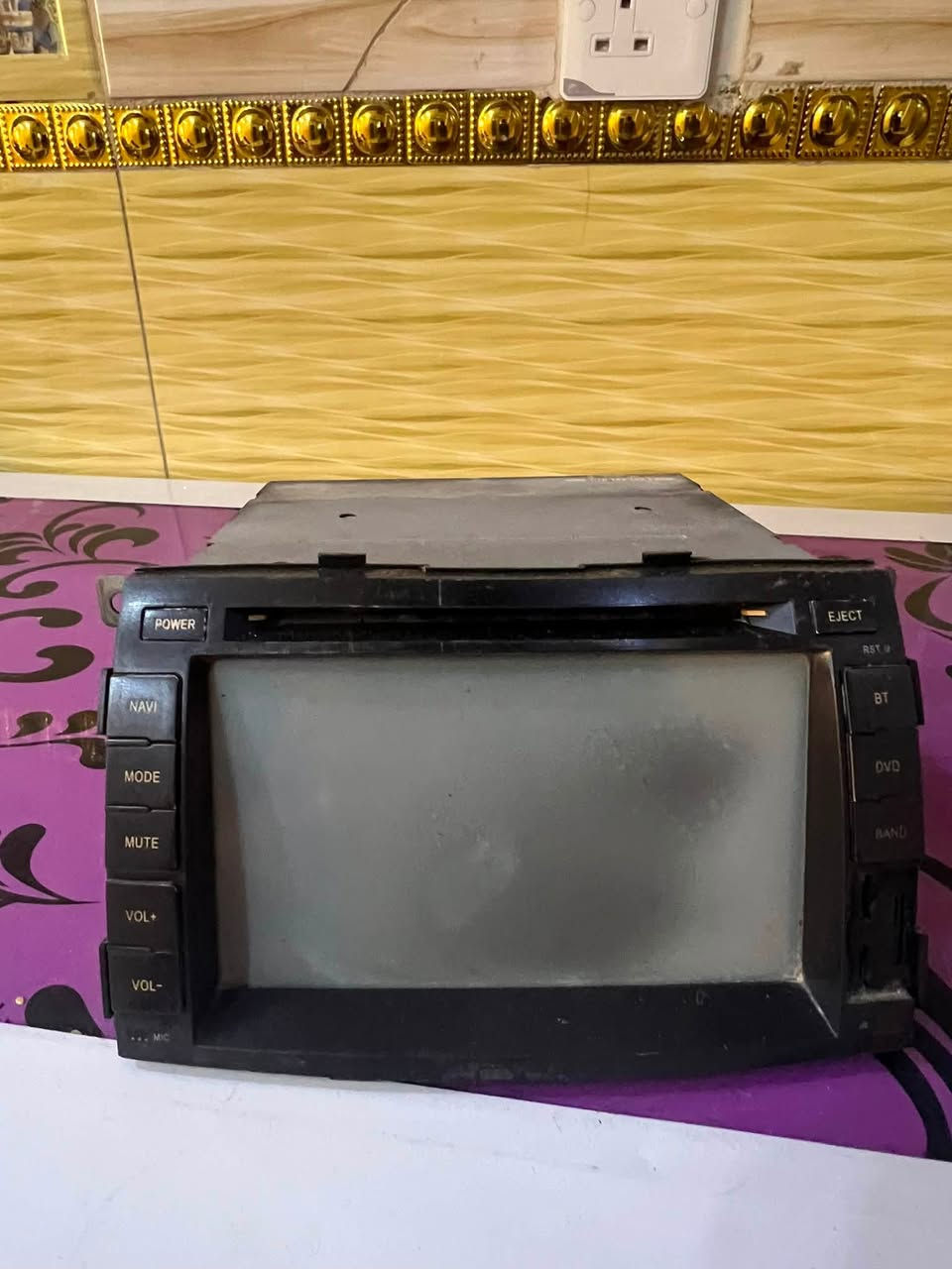 مسجل وقاعدة مالته سورنتو
بغداد العبيدي خلي سعر واخذهن 
***********
