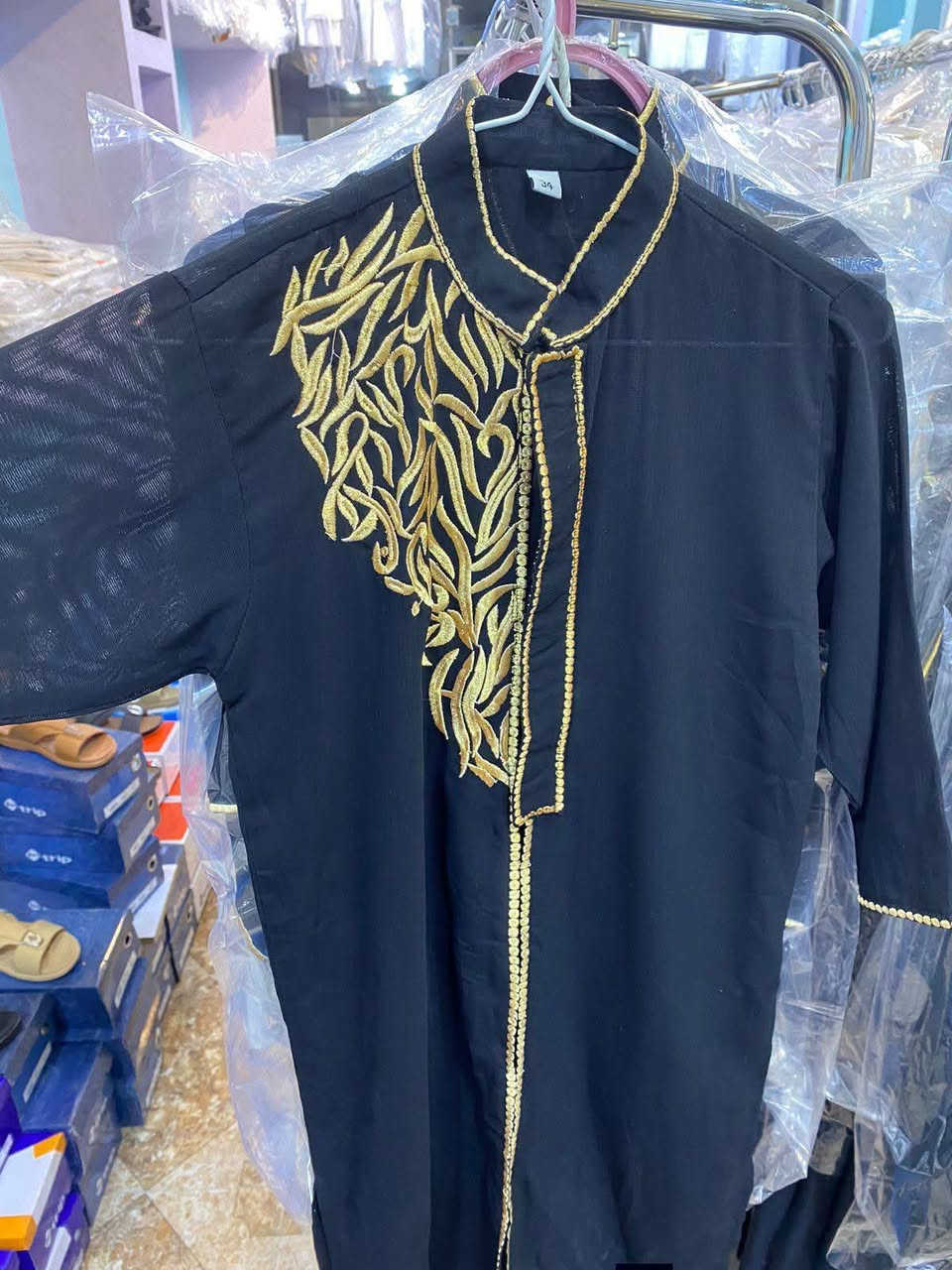 سيت ولادي    دقله   من سنه إلى ١٢

البصره ابوالخصيب طريق العوجه قرب مطبعة الرائد
سيت ولادي دشداشه + دقله + غترة + عكال

٢٠   الف فقط

***********
