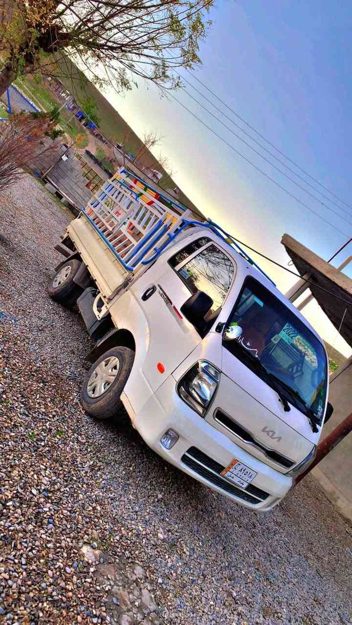 كيا 3000 سؤپةر و ئةنجةكتةر براوه
موديل 2009 شكلي 2022 كامل مةسروف كراوة 
تايةكان لؤك تازة بةستراوة 
چةمچةو ناو بؤدي لؤك تةبريت سارد و گةرم مةزبوت
جوابي هيچ نادةمؤ تةلةفون بؤخاوةني بكه
ز.م ***********
شوين شارةزور
