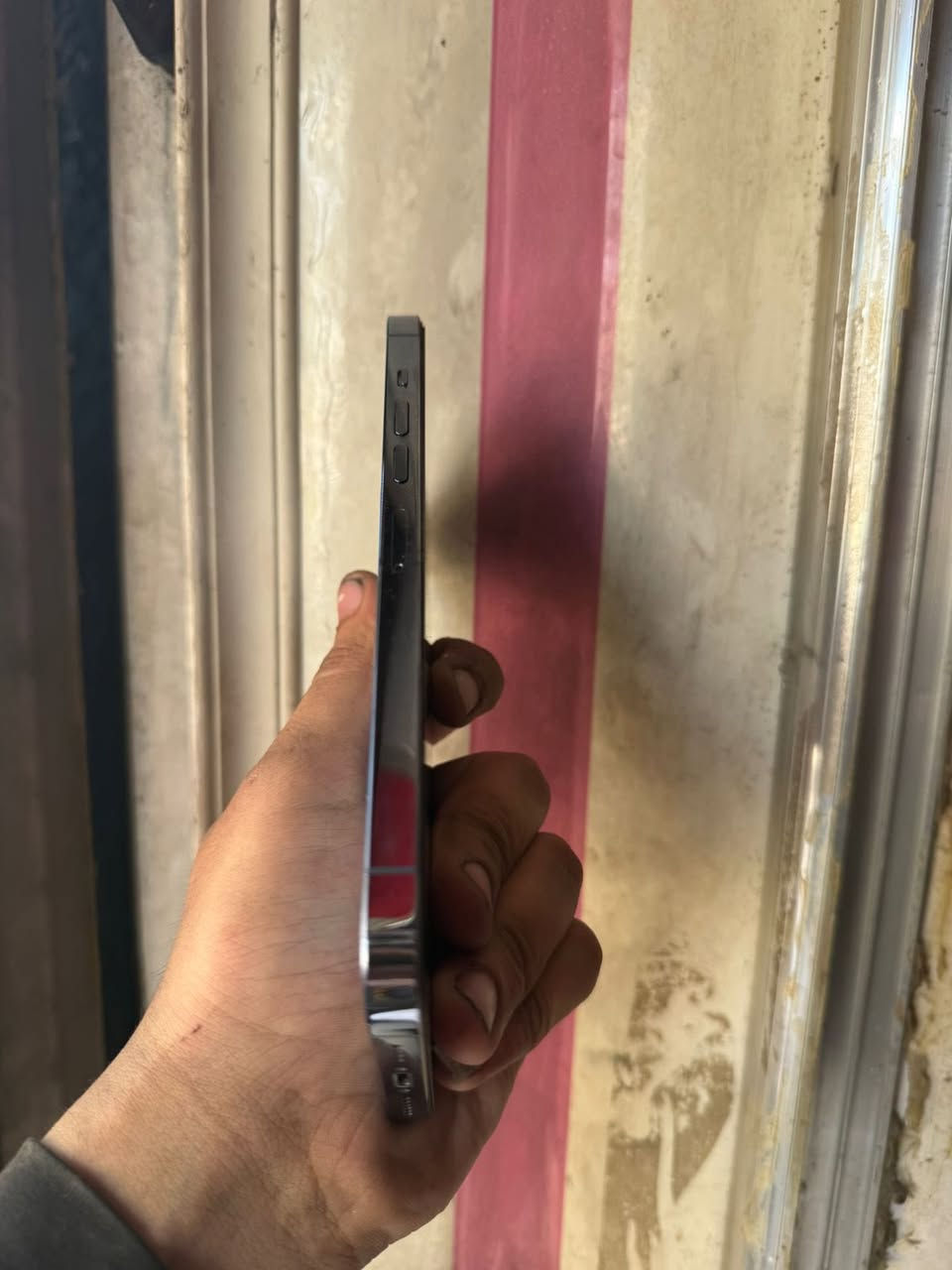 سلام عليكم ايفون 13 برو ماكس مراوس بايفون فقط 

جهاز شغال مابي اي نقص لون بحري مميز نضيف 
ستفسار خاص او *********** بي واتساب
