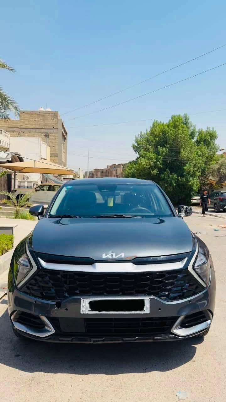 السلام عليكم
سبورتج 2023 أمريكي
محرك 2400 GDI
ماشيه 65 km
مواصفات عادي
تبريد قطعتين
لايت زنون
رادار امامي وخلفي وباقي
سياره بأسمي تحويل ثاني يوم
مكان سياره بغداد / البلديات
السعر 185 وبيه مجال
علما اني مكلف بلنشر
للاتصال :***********
