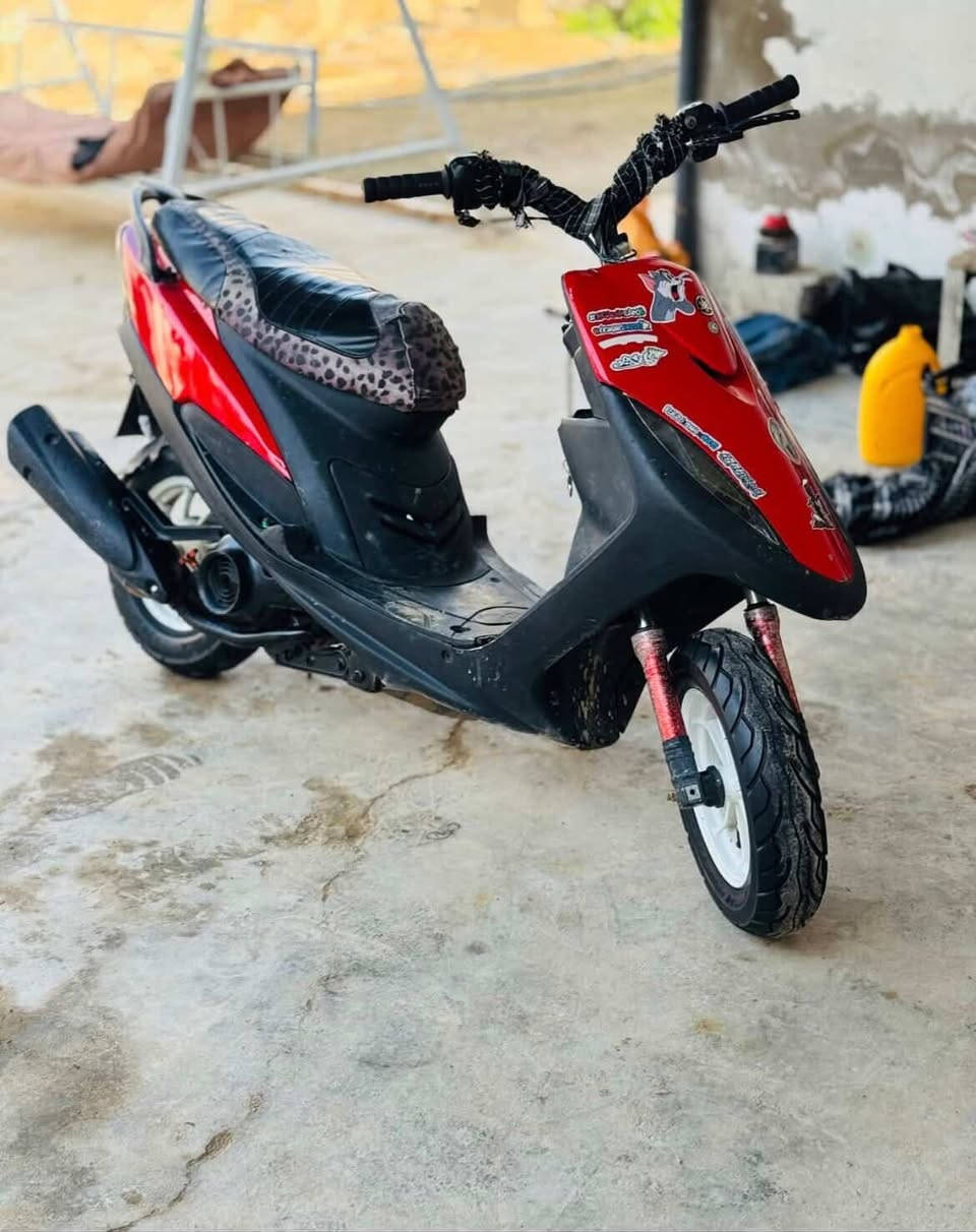 السلام عليكم ماكس للبيع بوشه ٤٩ الدراجه كامله تجفيت جديده حشوه جديده نقصه بس الوجه الامامي الكهربائيات شغاله كلجات رياضي السعر٤٠٠
***********
