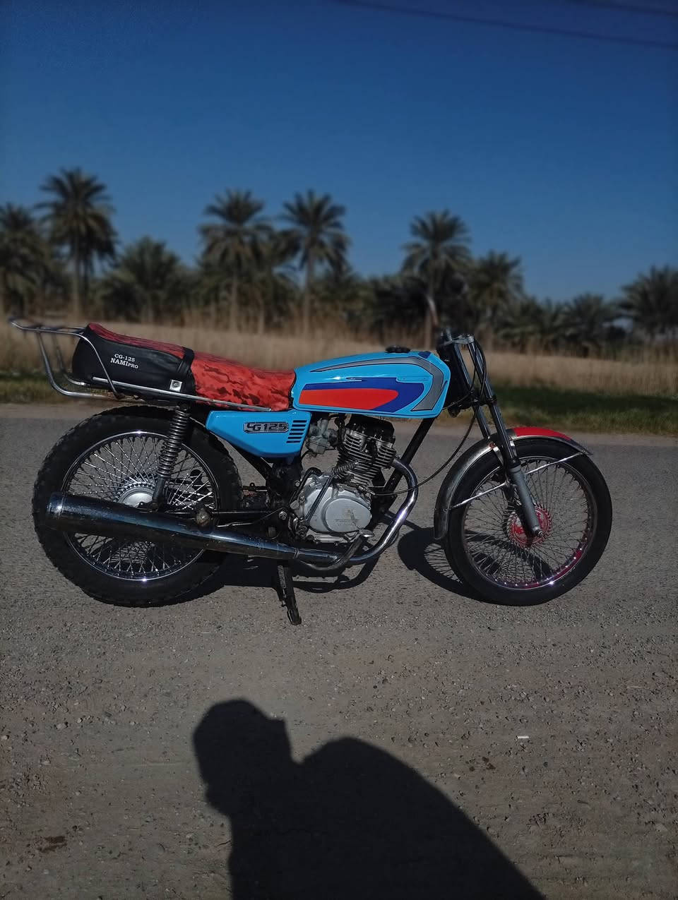 سلام عليكم دراجه للبيع تايكر 4كير محرك 21 لسعر 250 وبيه مجال لرقم *********** مكاني ديالئ تقاطع لقدس
