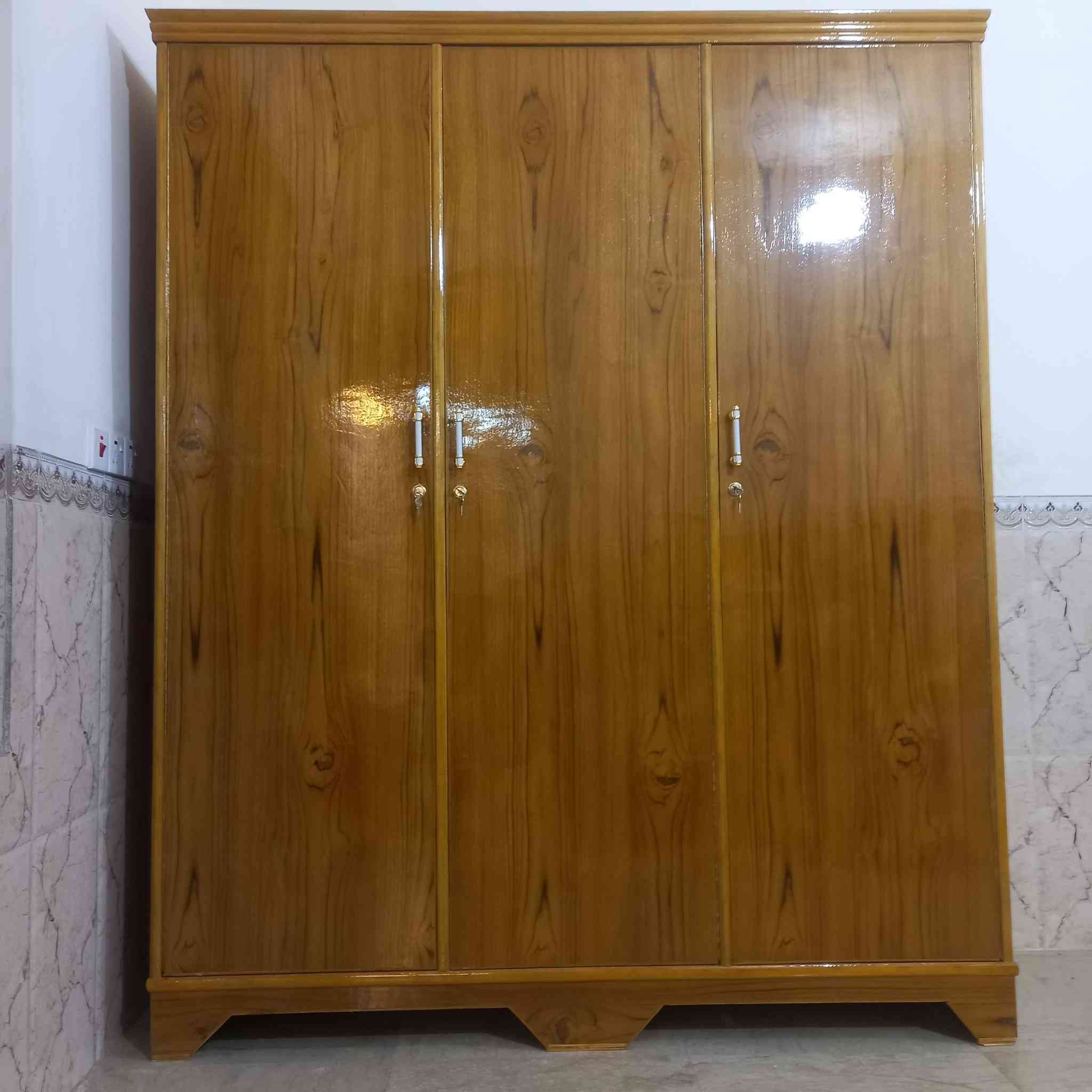 معمل ومعرض اللامي لعمل كافة اعمال النجاره بوفيات كناتير معارض ابواب الغرف بأنواعها داخل خارج صاج العمل تفصال درجه اوله صاج 5ملم للاستفسار التواصل عبر الوتساب ***********
