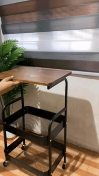 طاولة جانبية متحركة متعددة الاستخدام بعجل  الاستخدامات  طاولة جانبية ل...