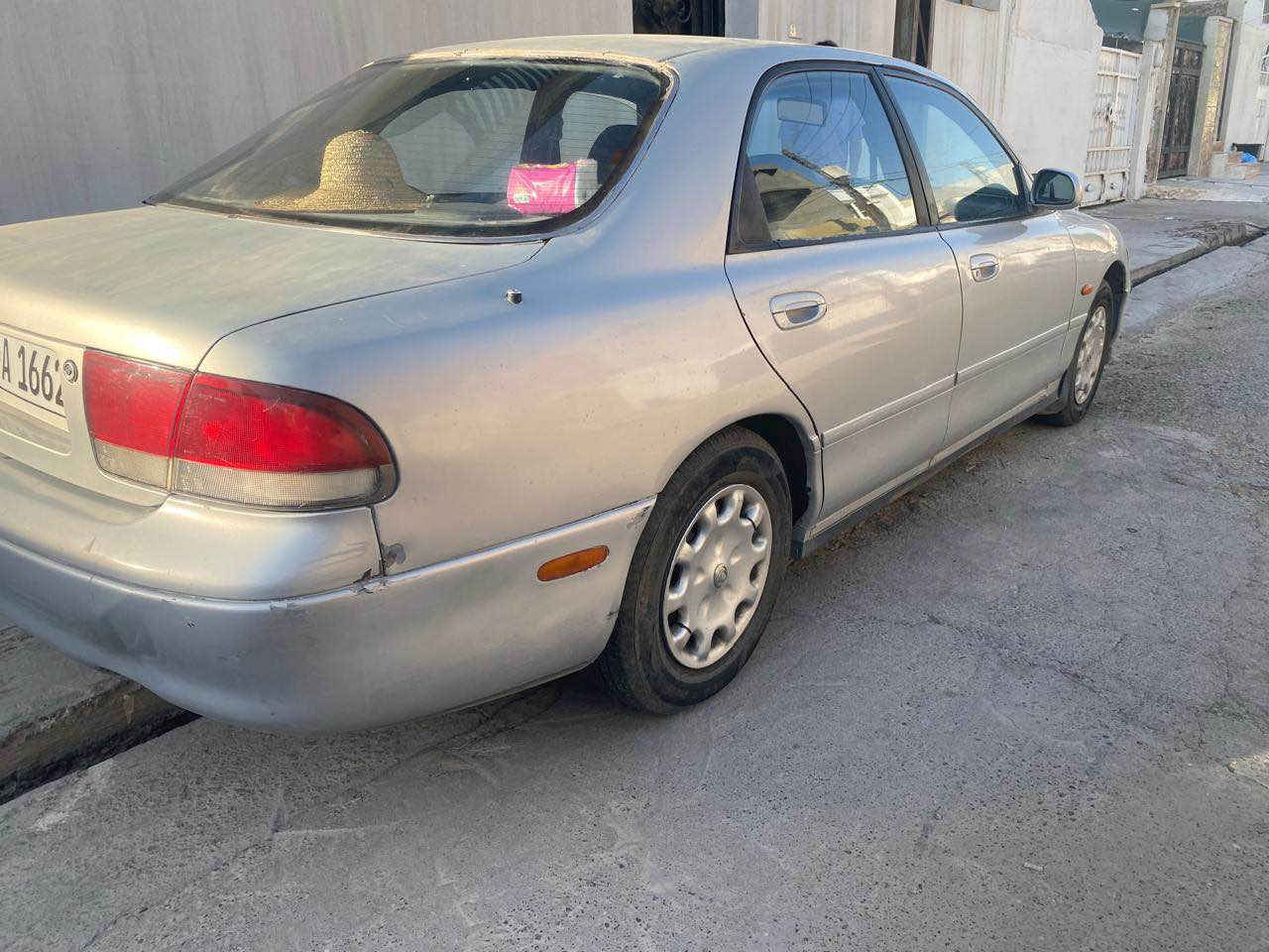 مازدا فاصوليا موديل 1993رةنك سلفةر  هيج ليدراويكي نيية  عام كرايتةوة لو جواني كيئر توماتيك  كوشن كارةبايي جوارجام كارةبايي ئاوينة كارةبايي سةنةو ي مانكي 8بةسةر جووة و رةقةم نوية  جوار تايةي نوئ ي ة بةناوي خؤمة هيج نوقستانيةكي نيية سةيارةكة كيئر و مةكينةي بةشةرتة و تةقةو رةقةي بةشةرتة بونرخ و معامةلة بةيوةندي بكة *********** أربيل, العراق
