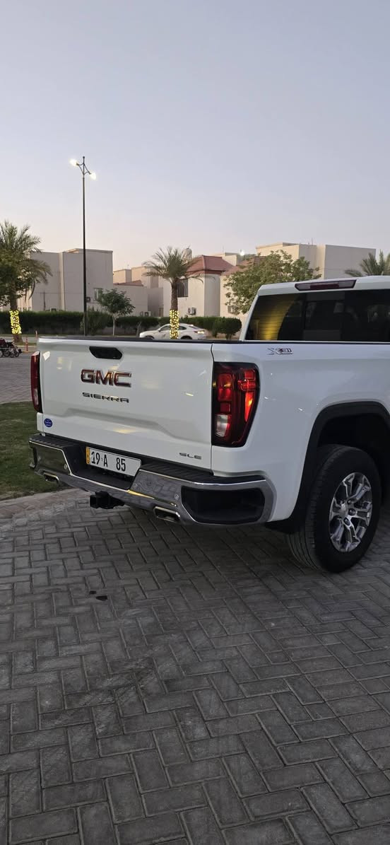 2023 #تنباع برقم عادي #السعر 300
#اوبالمميز #السعر 400
 8 #سلندر #مكينة 5300 #ماشية 18000 #تقريبا
📍#مكان #كربلاء
📞***********
