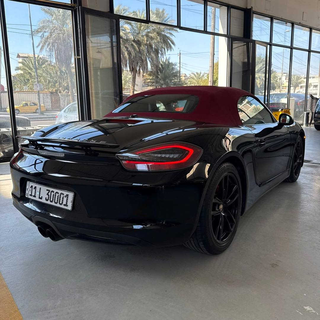 بورش بوكستر S 
موديل 2013 
كلين تايتل كفاله عامه من كلشي 

مغلفه ppf بالكامل
رقم مميز
كشف احمر وداخل احمر

محدثه بالكامل 2018
ستيرن كاربون فايبر
لايتات داينمك سموك
بك لايت لد سموك
ادامه من وكاله عمان كل قطع الصيانه المطلوبه
تخم تاير ويل كب دسكات وفلنجات 

السياره تجنن ولعابه بدون اي نقص وملاحظات
ممكن مراوس حسب القناعه 

مكانها المنصور
***********8 اتصال
*********** واتس اب

.
( الـسـعــر  :: علق رقم ( 1 ) الـرد تـلـقـائـي  )

.
.
.
.
.
.
_____________________________

‏ ‎للاعلانات بيع السيارات  راسلونا على الصفحة  📩
