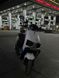 دراجه شحن للبيع  سرعه 85 km  نضيفه دراجه   6 بطاريات مسطره كبار  دبلات...