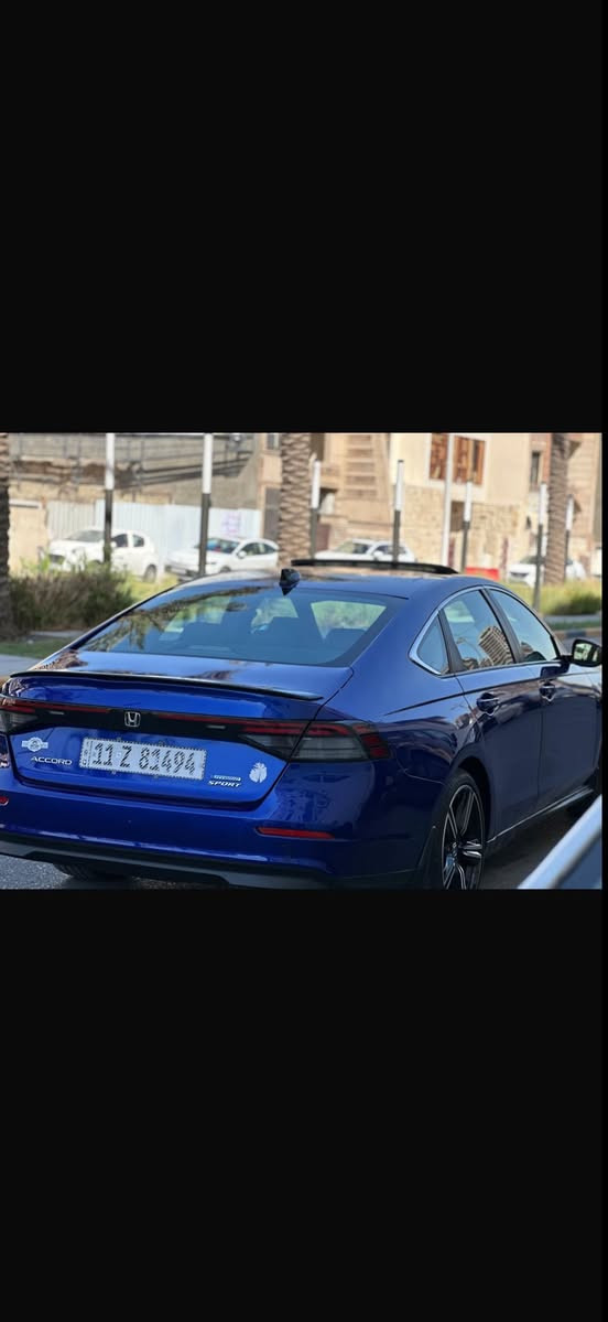 للبيع فقط
هوندا اكورد هايبرد
السعر  169 
الموديل :2023.
سبورت فول مواصفات 
 الموقع: بغداد – حي الجامعة
⏱️ المسافة المقطوعة: فقط 16000 الف ميل 

⚙️ الفئة: Sport – فول مواصفات
 الحالة: ممتازة جدًا، استخدام خفيف ونظيف من الداخل والخارج
 المواصفات البارزة:
محرك قوي واقتصادي
tشاشة وسطية لمس حديثة
نظام تشغيل ذكي (زر تشغيل – بصمة)
كاميرات 360° وحساسات أمامية وخلفية
فتحة سقف – جناح خلفي رياضي
 السعر المطلوب: 169  بيها مجال بسيط
 للتواصل:
***********او ***********
