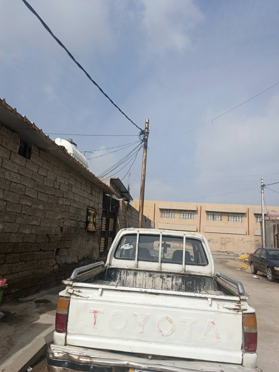 بيكم للبيع موديل 88رقم انكليزي لل 2030 تحويل مباشر ثانيوم مكينه وكير واكسل وشاصي مكفول العنوان واسط اهستوني محول ابسمي السعر 35 وبيهه مجال ***********
