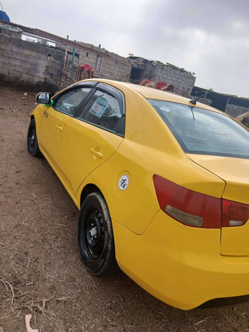 كيه سيراتو وارد خليجي 2012بسمي بيهه باب وجاملغ امامي معروضه73وبيه مجال حداديه مكينه كير طخم تاير كله جديد ***********
