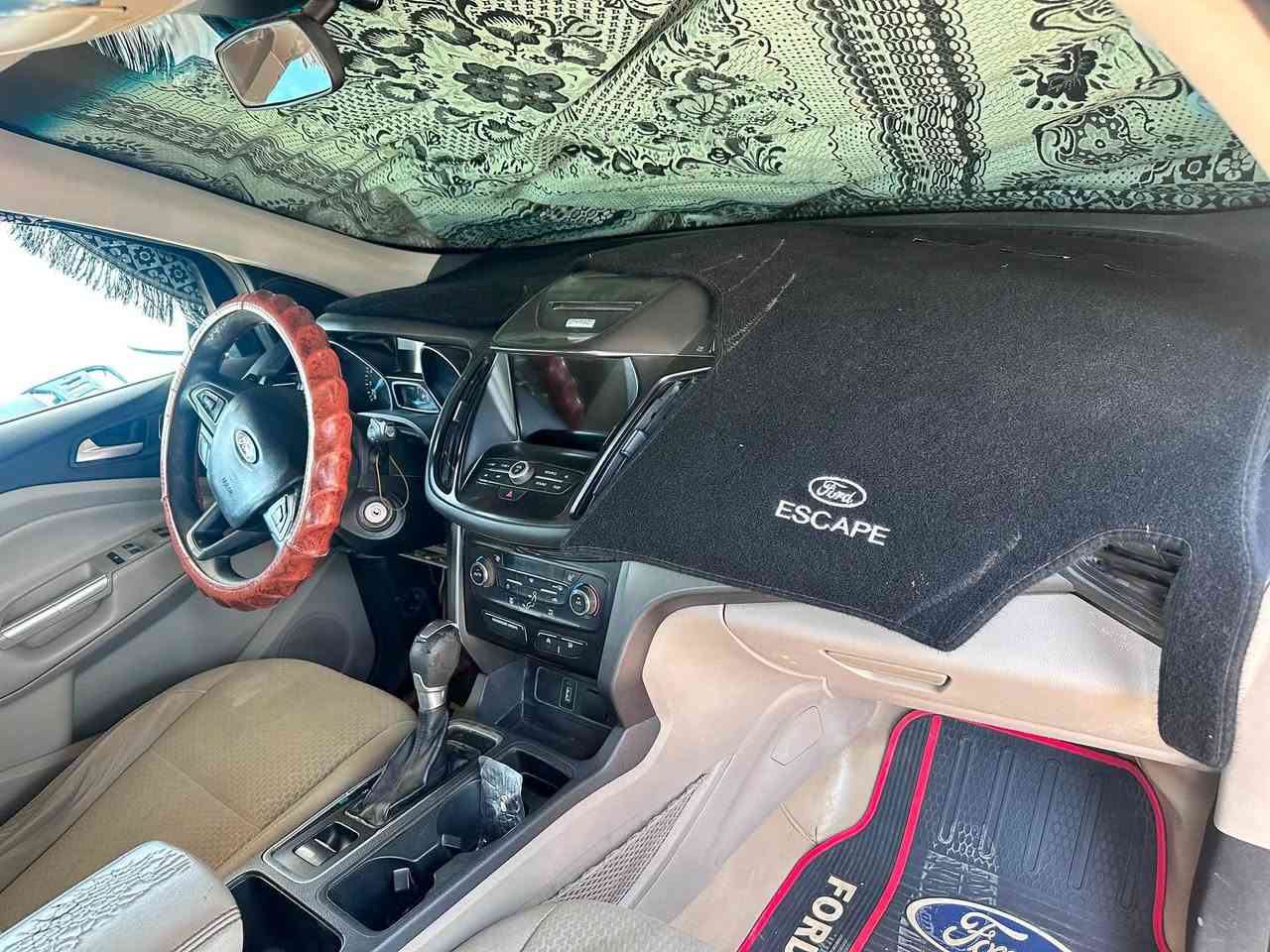 فورد امريكي ٢٠١٧
محرك ١٦٠٠ مكينه وكير جديد ب اسمي صدر تخم تاير
السياره اقتصاديه ضررها ٣ قطع بدوان دواخل 
عادي مراوس اذا اكو حسب القناعه السعر١١٥
بيه اهواي مصفات السياره حلوهه
مكان سياره ديالى بعقوبه
الاسفسار 
***********
