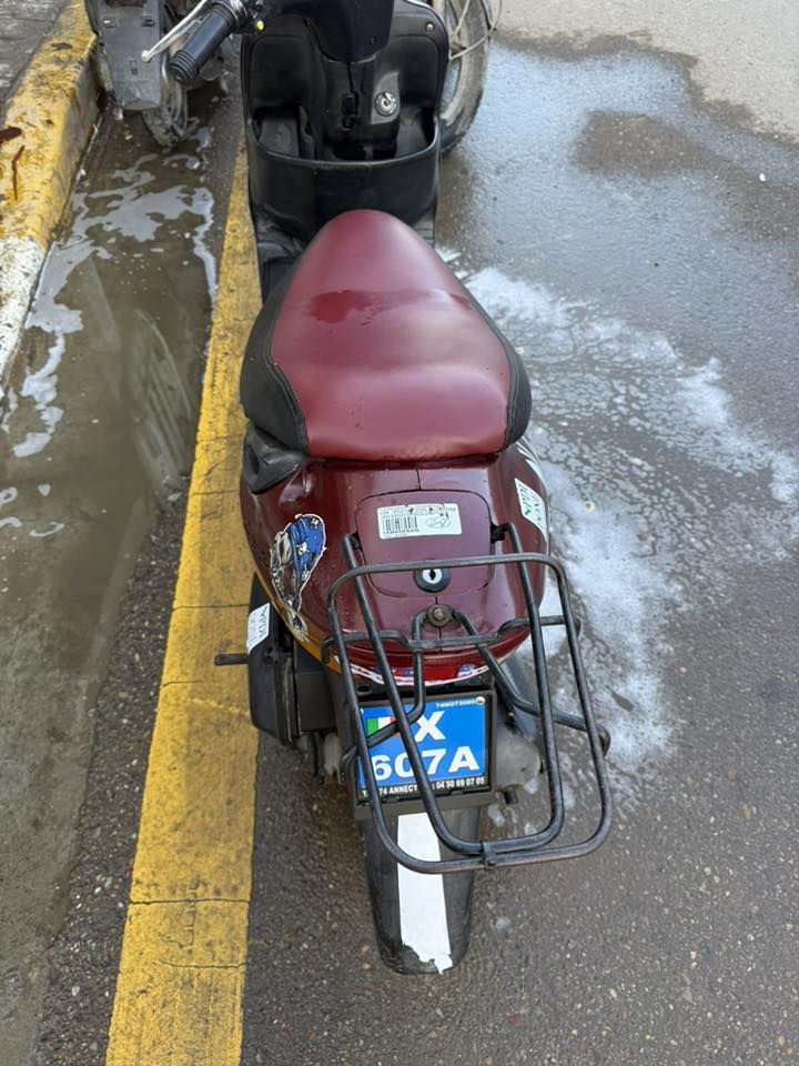 للبيع دراجة سازوكي ٦٠.       السعر 125.           العنوان كاظمية ساحة عدن.                رقم ***********
