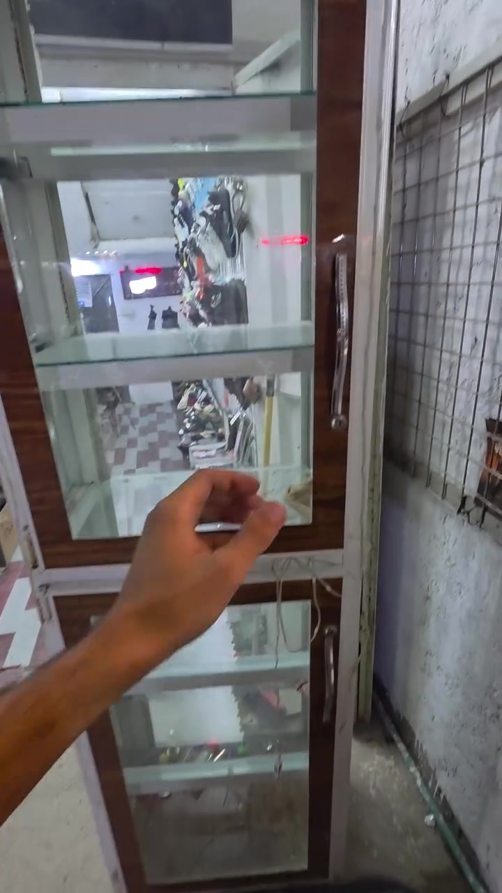 فاترينا المنيوم ٦ رفوف جام نضيفه للبيع 40 الف


**إذا كنت صاحب هذا الإعلان وتريد حذفه لأي سبب، رجاءا أرسل رسالة إلى الدعم الفني**