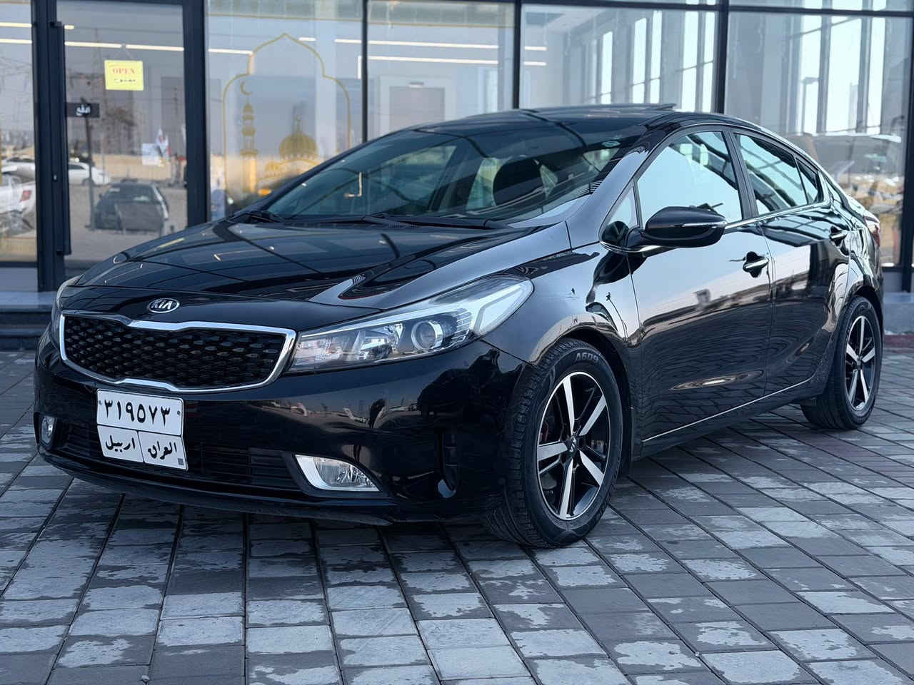 للبيع فورتي 2018 فول مواصفات 1/1
#السعر 122 وبيها مجال 
ماشيه 80 الف كيلو 
ضرر جاملغ خلفي وربع صندوق بدون دواخل بجم كبس 
محرك حجم 2000 جي دي اي
***********
***********
