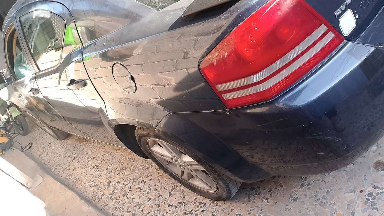 🚗 للبيع — سيارة دوج افنجر موديل 2008 
محرك 2400 
4 سلندر – 4 نمر
رقمه بغداد دولي
✔️ كير ومحرك مكفولات
✔️ تخم تايرات جديد
✔️ باتري جديد
✔️ تبريد (يحتاج راديتر تبريد)
حدادية 75%
بيها تلحيظات بسيطة 
السيارة استخدام يومي، خير من الله مافد يوم وكفتني  جاهزة تمشي وياك بدون صرف.
السعر 60ورقه وبيهه مجال
مكاني البصره ابي الخصيب.. ابو الخصيب, البصرة


**إذا كنت صاحب هذا الإعلان وتريد حذفه لأي سبب، رجاءا أرسل رسالة إلى الدعم الفني**