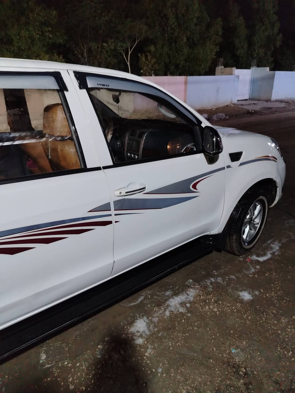 السلام عليكم
بيك اب فتون تولاند 2018 ماشيه 58 مكفوله كفاله عامه  
***********
