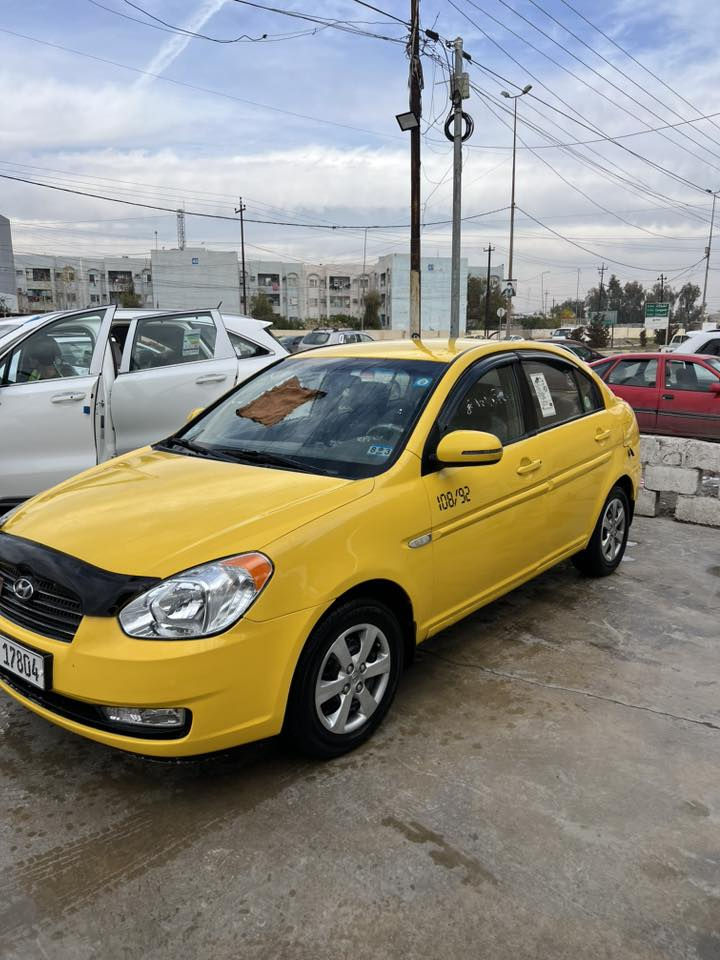 سلام عليكم. ااكسنت دبدوب  للبيع فقط         2010 كير توماتيك ضرر جاملغ الخلفي فقط    
كير ومكينة شرط 104 ورقة ومجال بسيط 
***********
