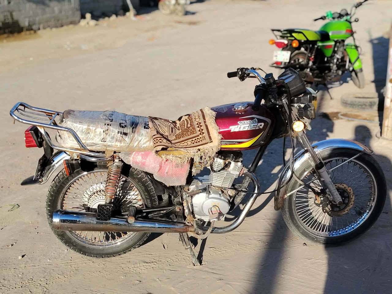 السلام عليكم تايكر ختم سونك موديل 22 اوراق اصولي مكفوله كفاله عامه مكان بابل الحمزه الغربي بل الخميسيه السعر 500 بيه مجال قليل  ***********
