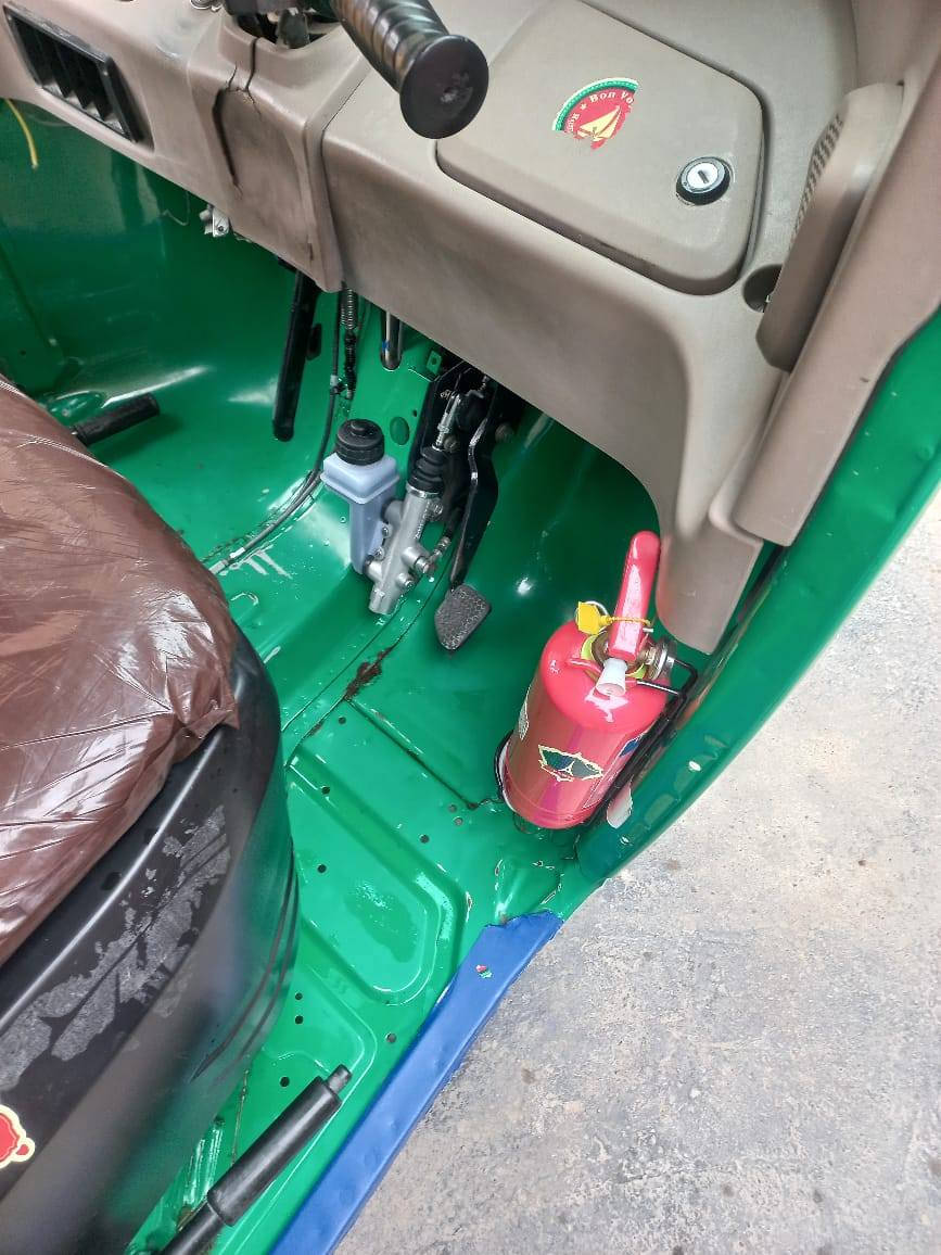 السلام عليكم تكتك 22 مكفوله   من مكينه زنجيل مابدل بيه وكشر كفاله رقم وسنويه تحويل ثاني يوم رقم انكليزي السعر 9500 وبيه مجال قليل العنوان الأمين الثانيه الرقم ***********
