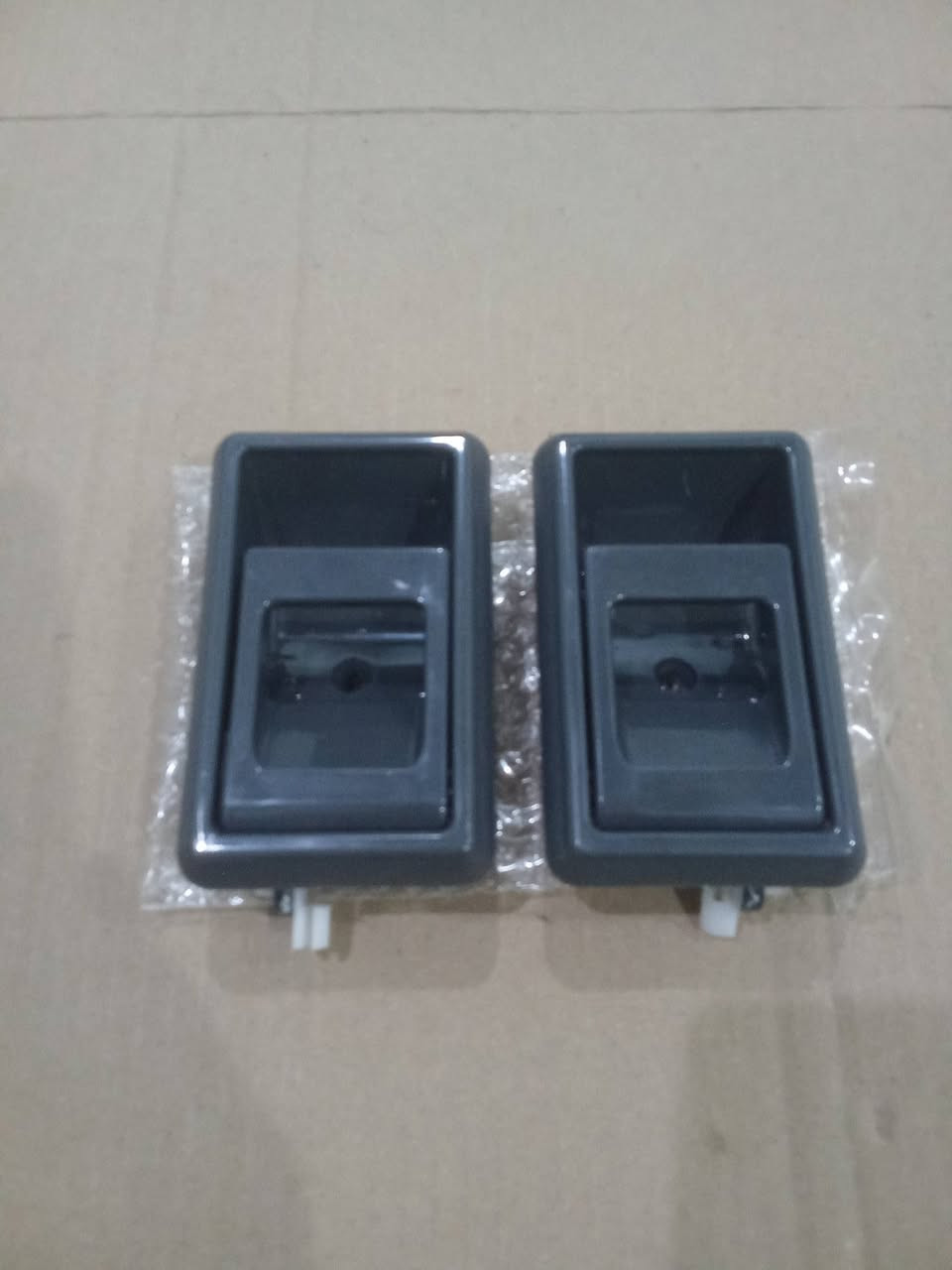 غراض تويوتا بيكم 98 الى 2005 للبيع
يوجد خدمه التوصيل كافه المحافظات 5 الف
رقم بي واتساب اليريد يحجز يجي خاص
ملاحظه غير اشياء ماعندي رجاء
***********
