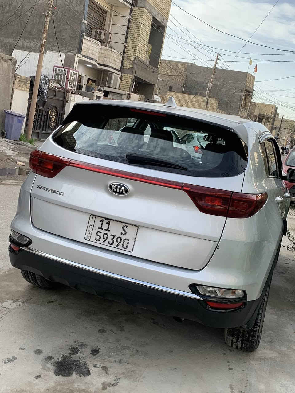 بسم الله الرحمن الرحيم
سبورتج-2021-S وارد امريكي
على وضع الشركة برغي مامفتوح بيها سيارة جديدة بمعنة الكلمة حادثها خفيف جدا بدون دواخل بدون ايرباك 
محرك -2400gdi
ماشية-82الف
سعر 167 وبيها مجال للشراي 
مواصفات-(كرسي كهرباء مري شفط اشاير بالمري رادارات جانبية امامية و خلفية تبريد قطعتين دفع رباعي تحديد مسار توقف ذاتي)
سيارة باسمي بغداد تحويل ثاني يوم
مكاني بغداد حي المعالف 
للتواصل هاذا رقمي ***********
