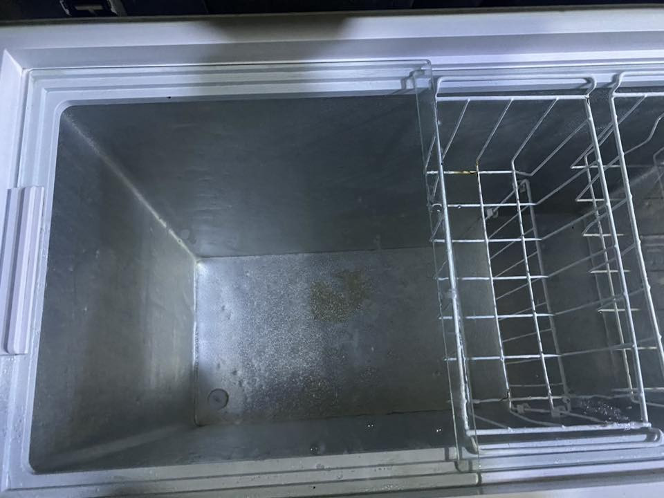 مجمده نضيفه شغاله بيه زنجار بصيط شغله وكمله سعر 75 وبيه مجال بصيط


**إذا كنت صاحب هذا الإعلان وتريد حذفه لأي سبب، رجاءا أرسل رسالة إلى الدعم الفني**